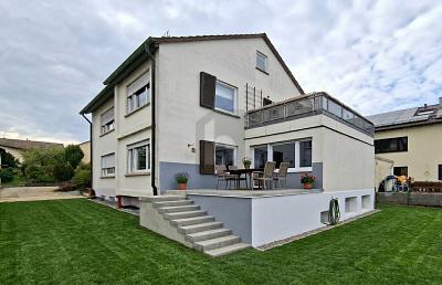 EIN ZUHAUSE MIT MÖGLICHKEITEN - Zweifamilienhaus Sindelfingen | Angebot:26884835